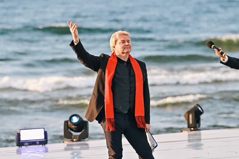 ������ ����� ����� ������ ������� � ��������� ������ �� �������. �������� 