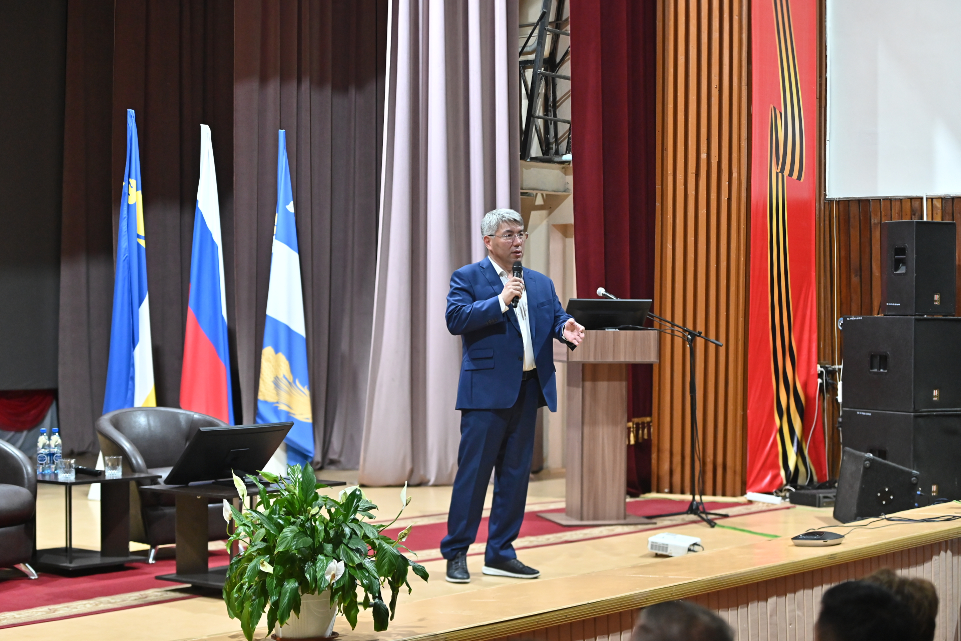 ����� ������� ����� ������� � �������� ���������� ������