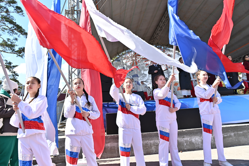В Улан-Удэ прошел митинг в честь праздника Весны и Труда