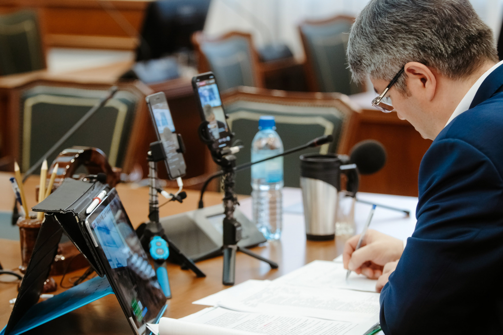 Жители Баргузинского района смогли задать свой вопрос Главе Бурятии в ходе прямого эфира