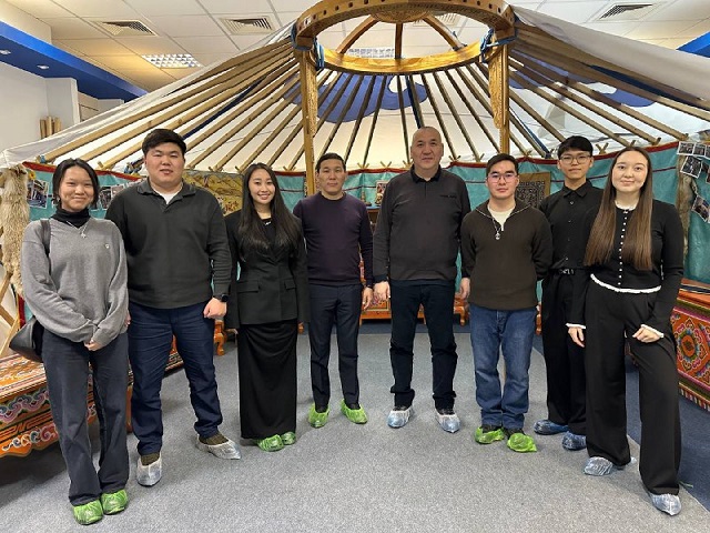 � ������ ��������� ���� ����� ������� � �������� ������������ ����������