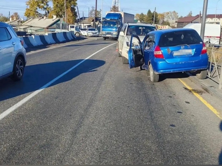 � ������� ����������� Lexus � Honda Fit, ���� ������� ����������������