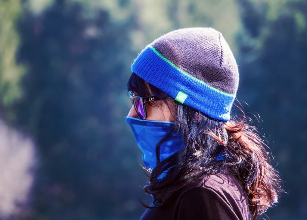  :       COVID;      8 672  ;         