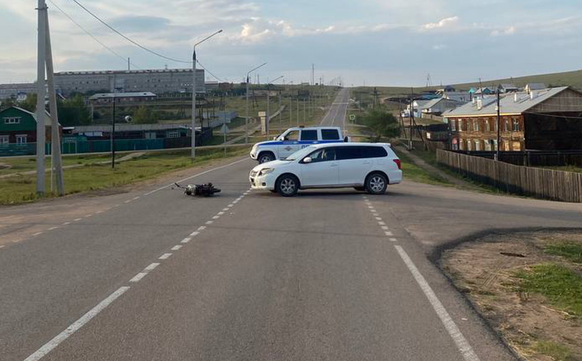 В Бурятии три подростка на мотоцикле пострадали в ДТП