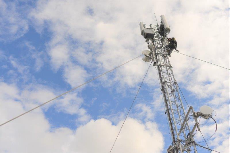Tele2       LTE  