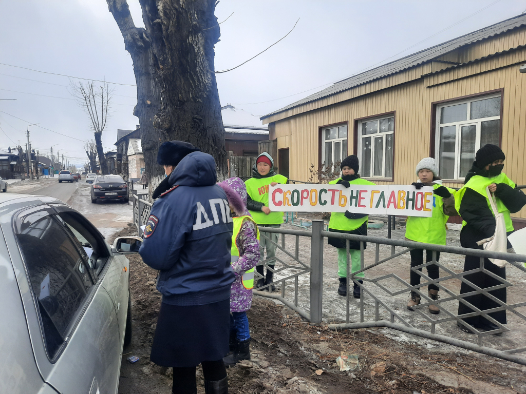 В Улан-Удэ провели профилактическую акцию «Письмо водителю»