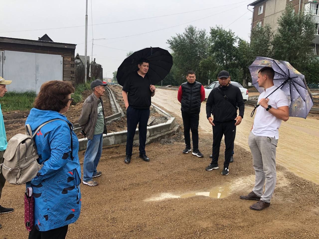 Депутат горсовета Улан–Удэ добился строительства ливнеприёмника на новой дороге