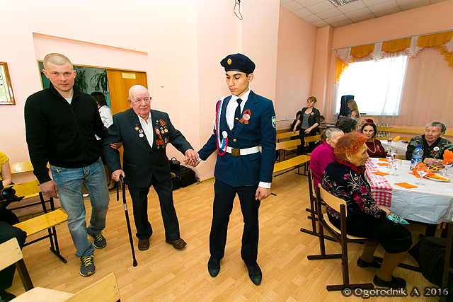AOGO0552-2.jpg AOGO0552-2.jpg
